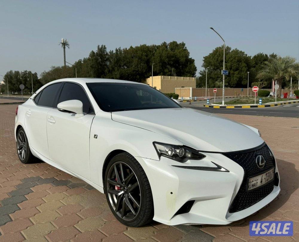 قمة بالنظافة لكزس IS 350 F SPORT الساير 2014
كامل المواصفات فحص0
