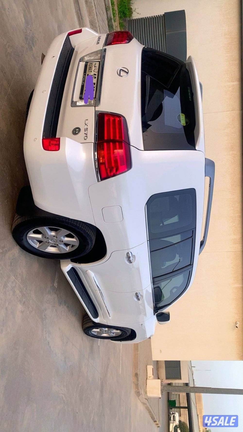 للبيع جيب لكزس المالك الاول20104