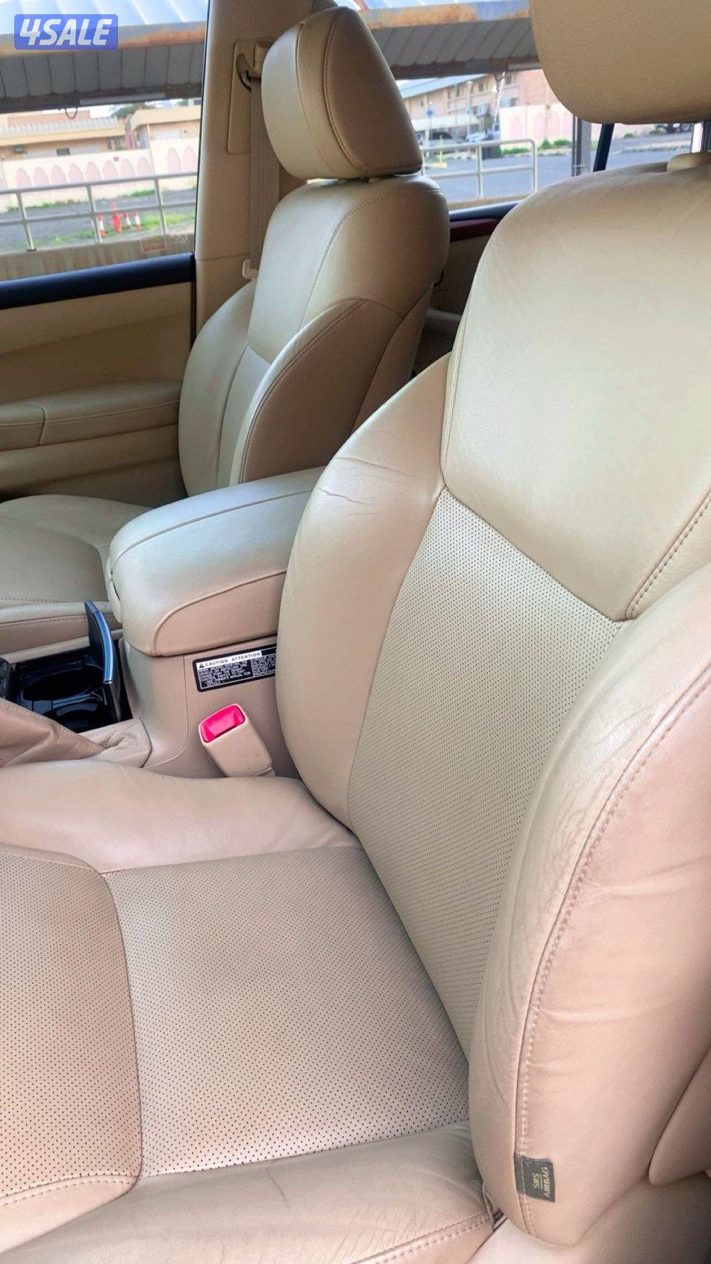 للبيع جيب لكزس المالك الاول201011