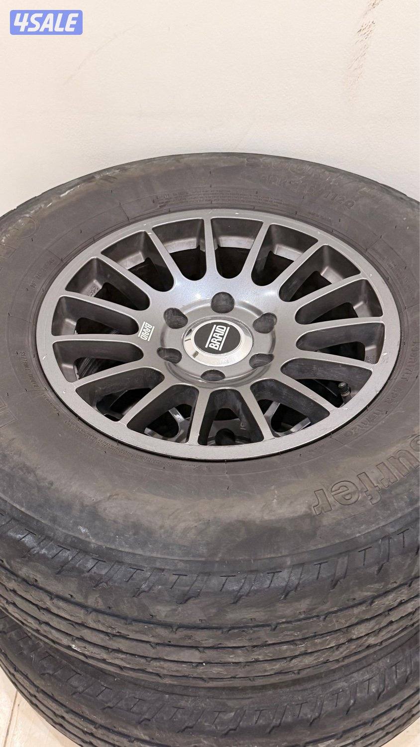 للبيع اربع رنقات برايد مع شواهين فيهم رقع داخليه موجود تاريخ التواير1