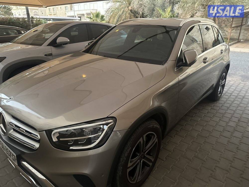 للبيع سياره glc 200 ماشي 790000
