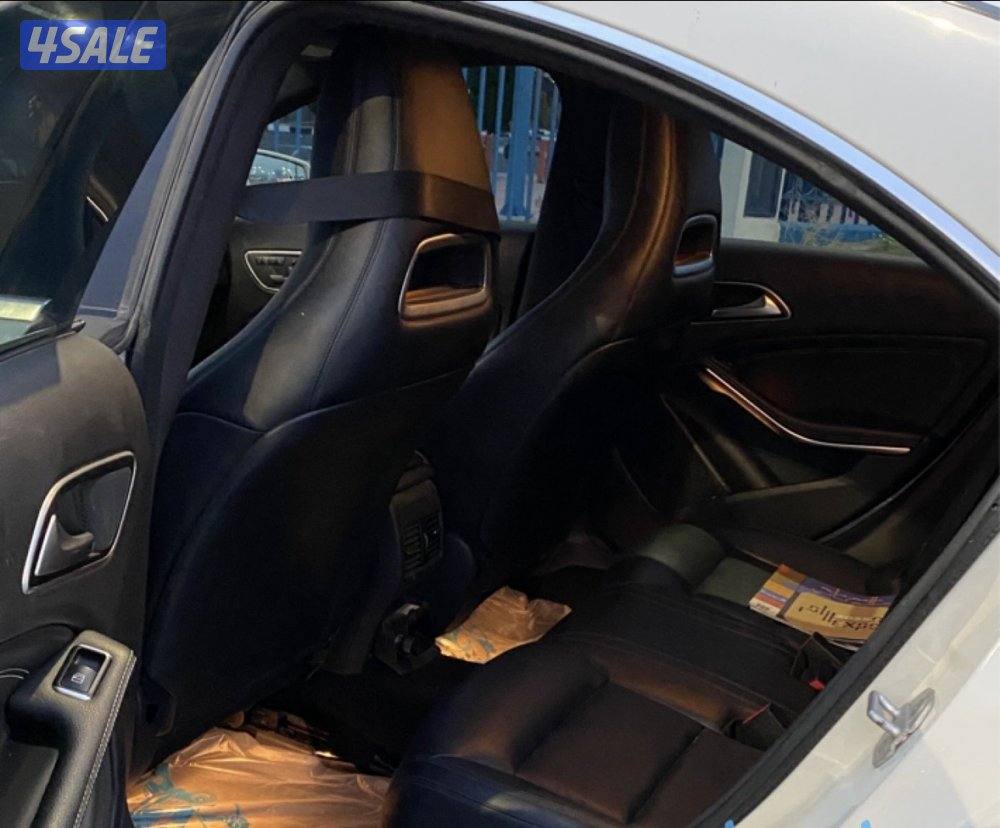 للبيع مرسيدس CLA250 موديل 2014 ماشي ٢٣٨3