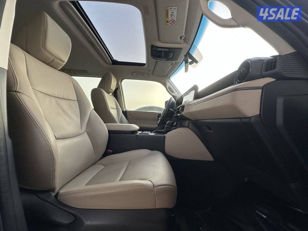 معرض القمة 🚩8