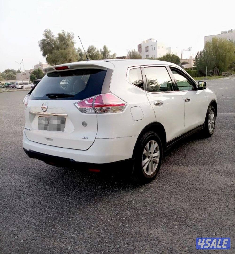 اكس تريل موديل 2017 ماشي 185 بحاله ممتازه سيرفس وكاله شرط الفحص1