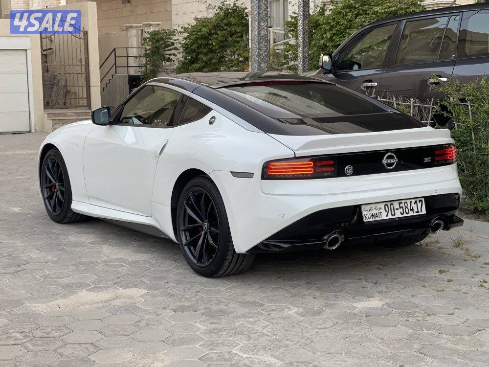 نيسان ZX ماشي الفين كيلو تحت الكفاله صبغ وكاله موديل 20242