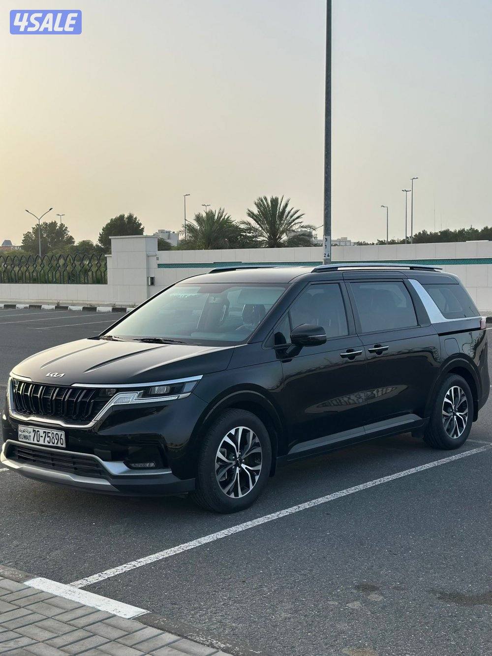 كيا كرنفال ماشي ٢٤ ألف0