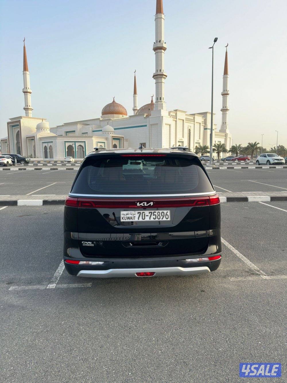 كيا كرنفال ماشي ٢٤ ألف5