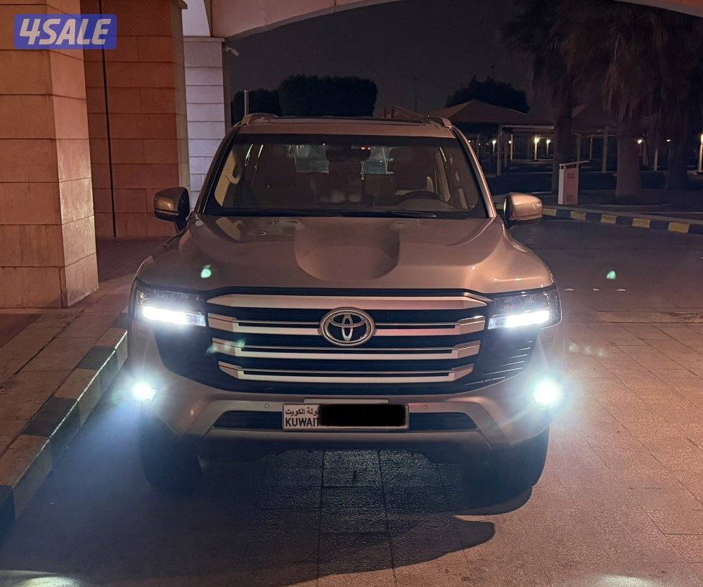 لاندكروزر Gxr8