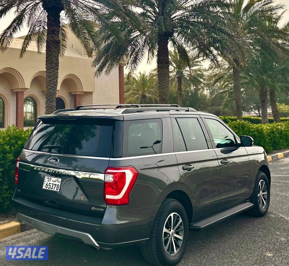فورد كسبيدشن.م 2020  صبغ الوكاله عداد 96 ألف  سيرفس منتظم. شرط الفحص4