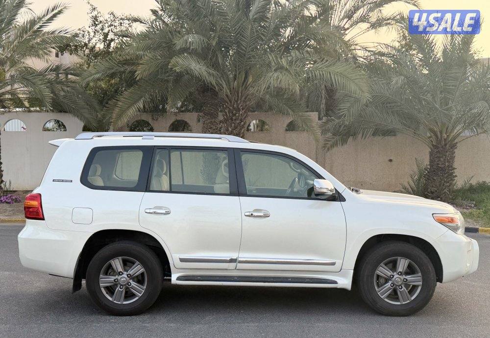 لاند كروزر لمتد اديشن 2015 صبغ وكاله ماشي 2465