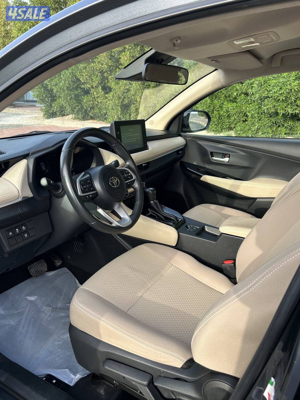 للبيع تيوتا يارس 20237