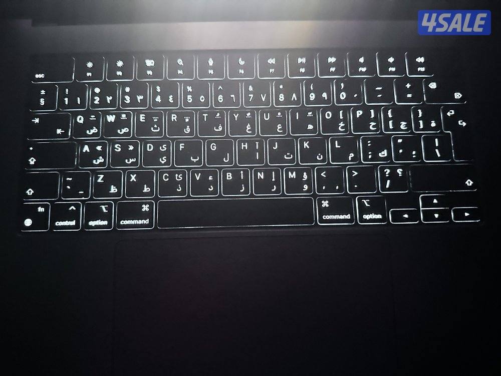 MacBook Pro m4pro chip للبيع وحالته جديدة  بطاريته 99 وكل اغراضه معاه3