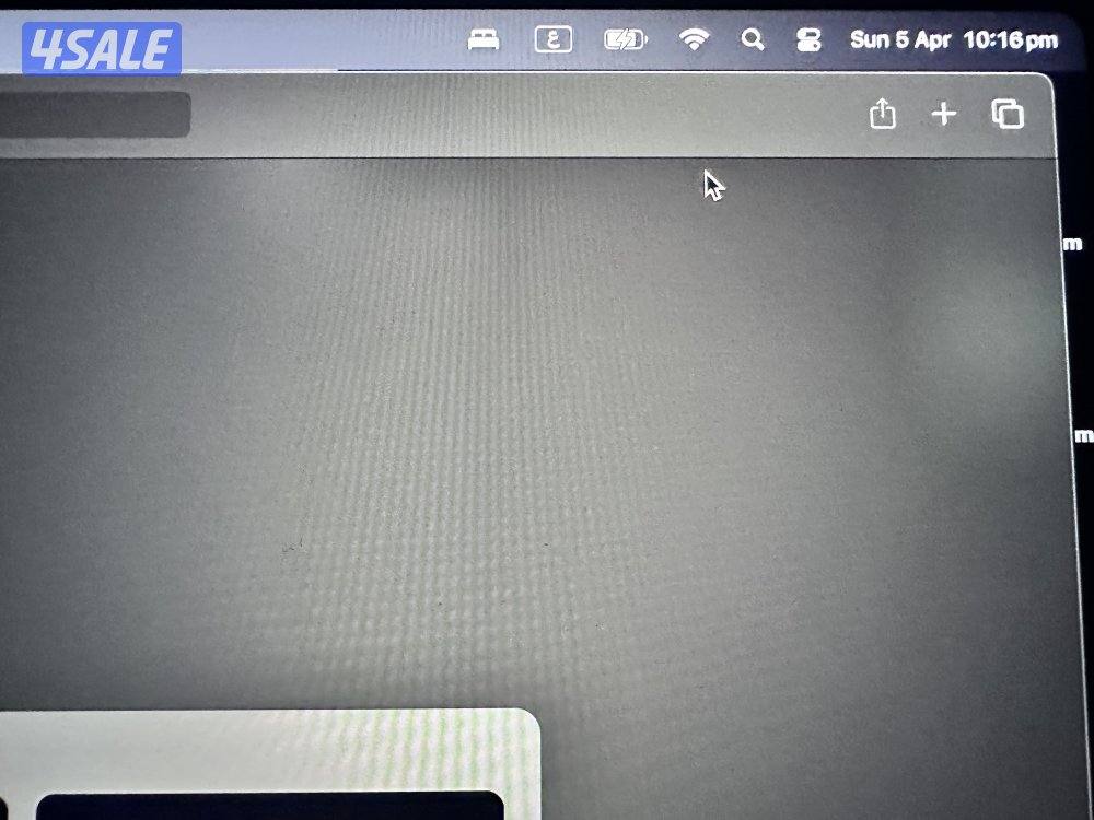 MacBook Pro m4pro chip للبيع وحالته جديدة  بطاريته 99 وكل اغراضه معاه6