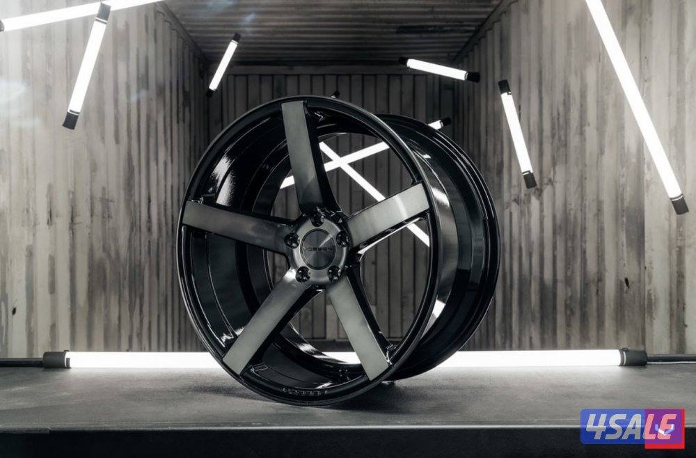 للبيع رنجات Vossen مقاس 22 أصليين مع تواير0