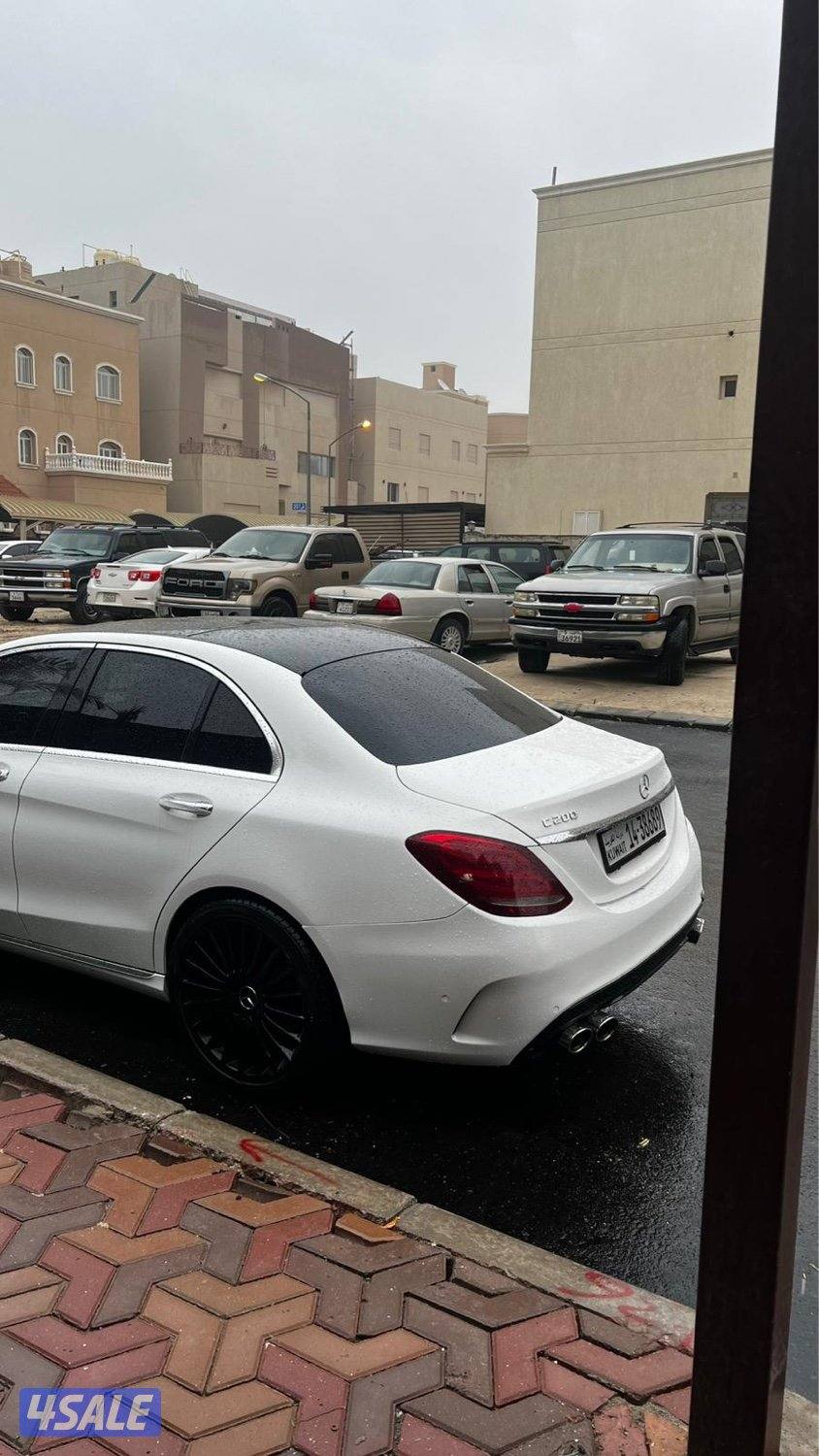 للبيع مرسيدس C 2004