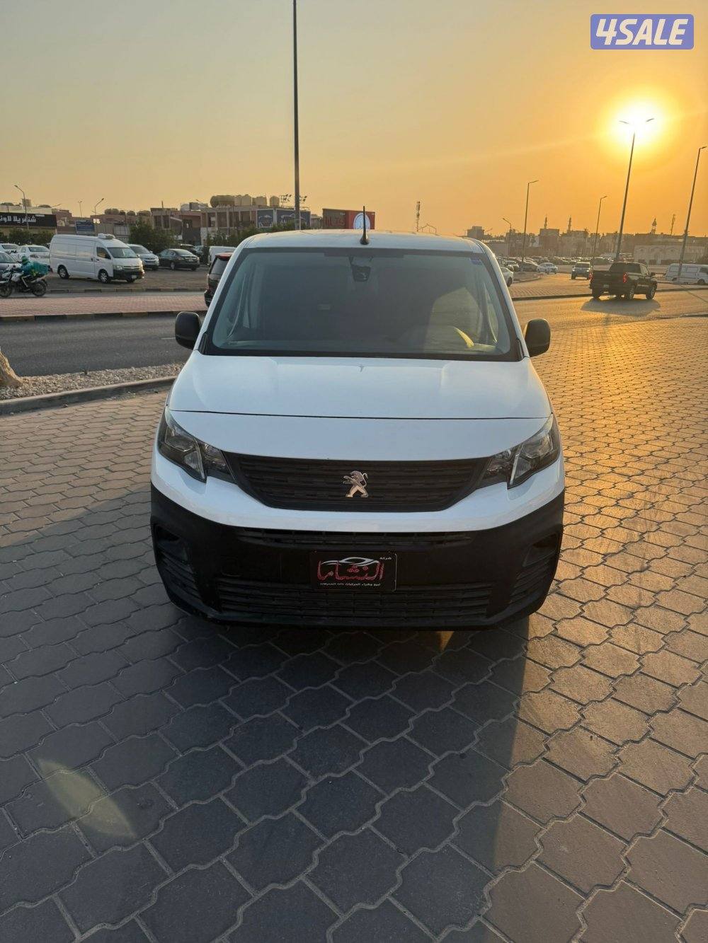 النشاما لبيع وشراء السيارات بيجو بوكس3