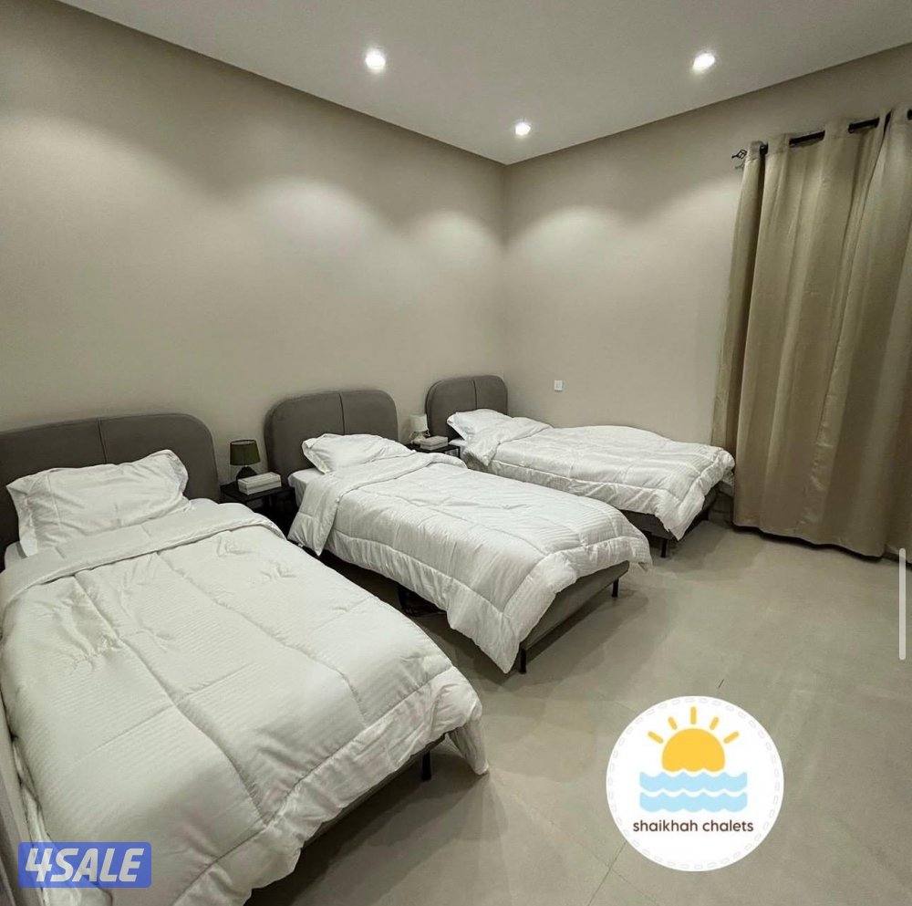 للايجار شاليه للعوايل( 6 غرف + صالتين + مسبح داخلي ) بالمرحله الخامسه1