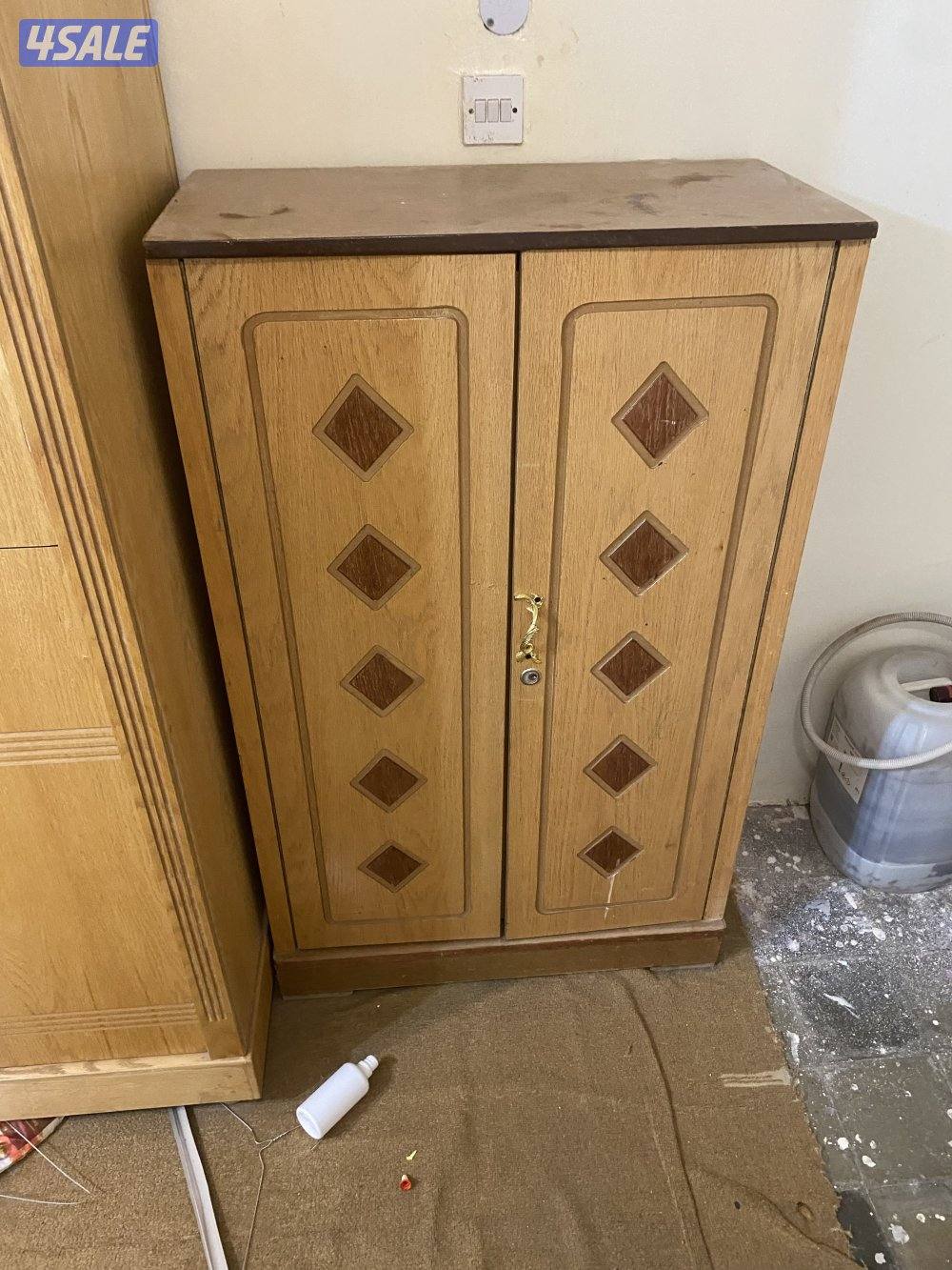 للبيع كبت وتسريحه وكمدي وسرير مفرد وجمله1