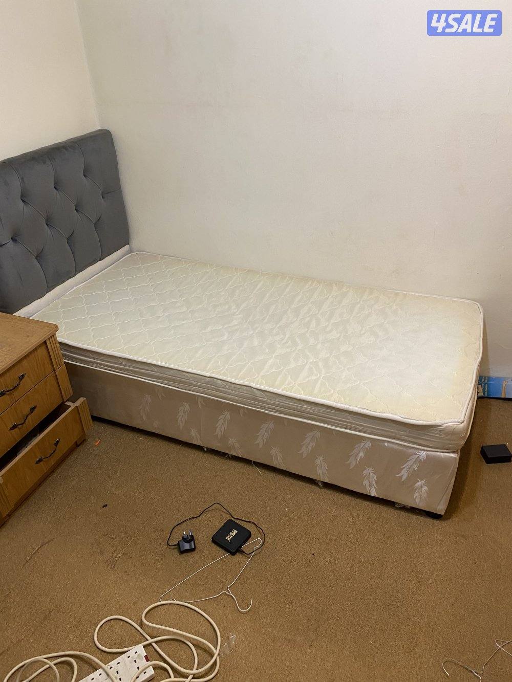 للبيع كبت وتسريحه وكمدي وسرير مفرد وجمله4