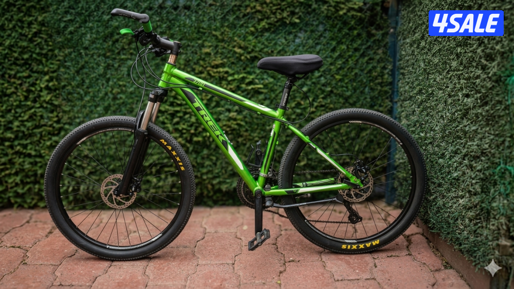 🔥Trek 3700 in excellent condition0