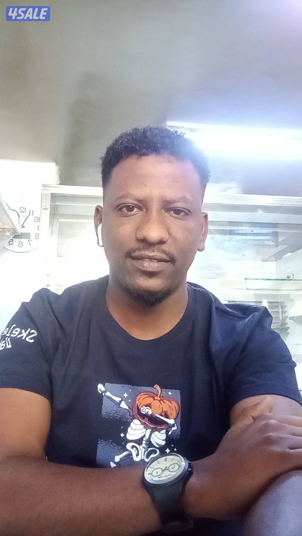 ابحث عن عمل كاشير سوداني خبره خمسه سنين0