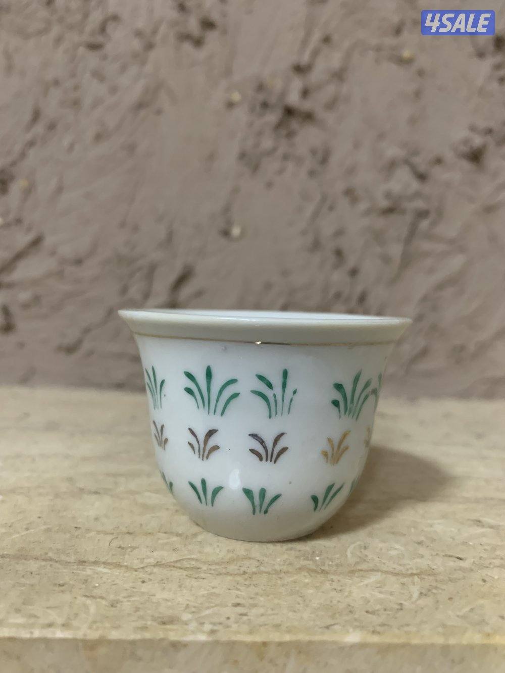 فناجيل نادرة وقديمة مخزنة من ٥٠ سنة0