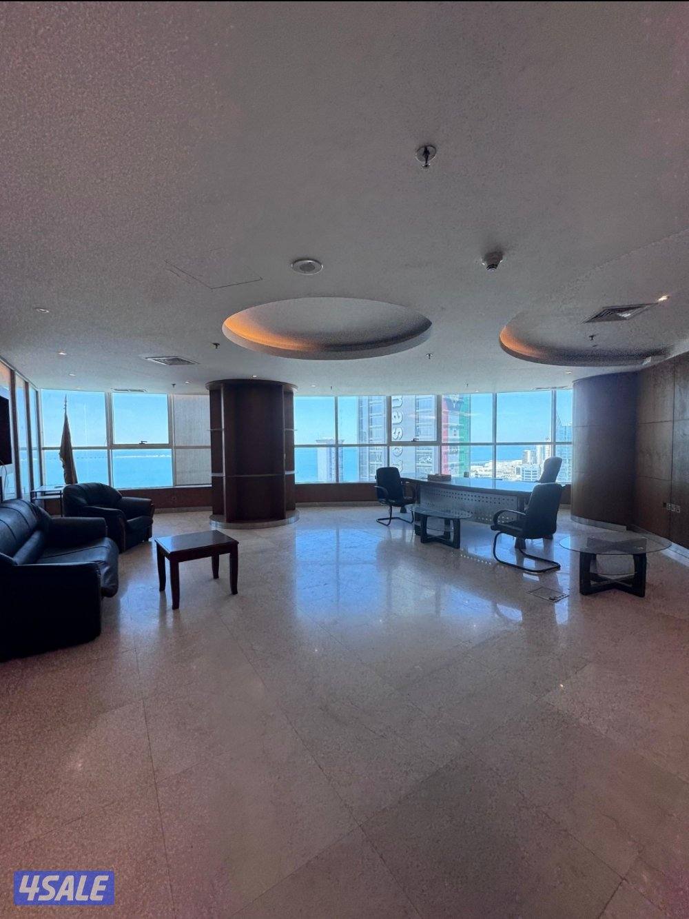 دور تجاري بمدينة الكويت-بالقبلة 
المساحة 350 متر دور كامل 
موقع متميز5