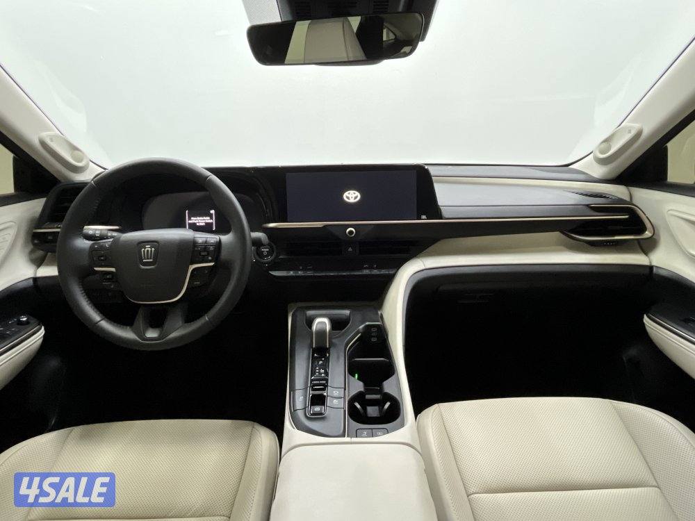 TOYOTA CROWN 23CN-2.5-CROWN-HEV11