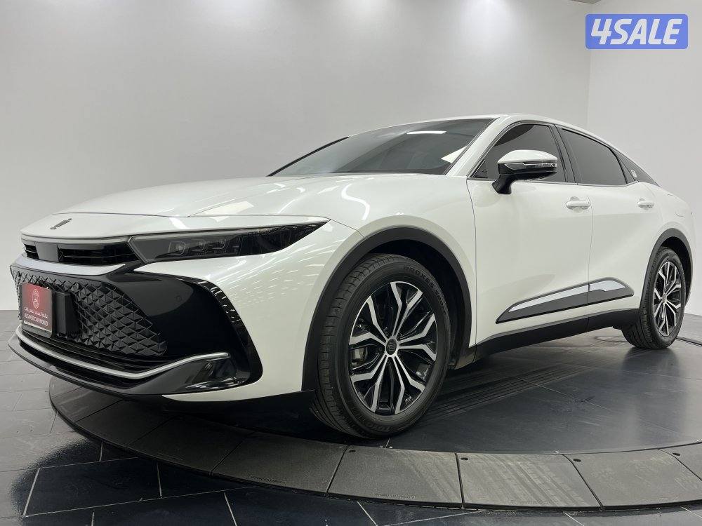 TOYOTA CROWN HYBRID1