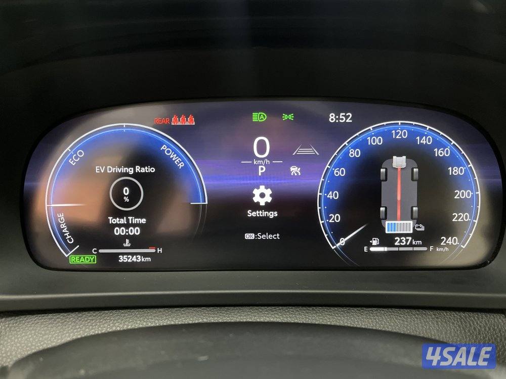 TOYOTA CROWN HYBRID6