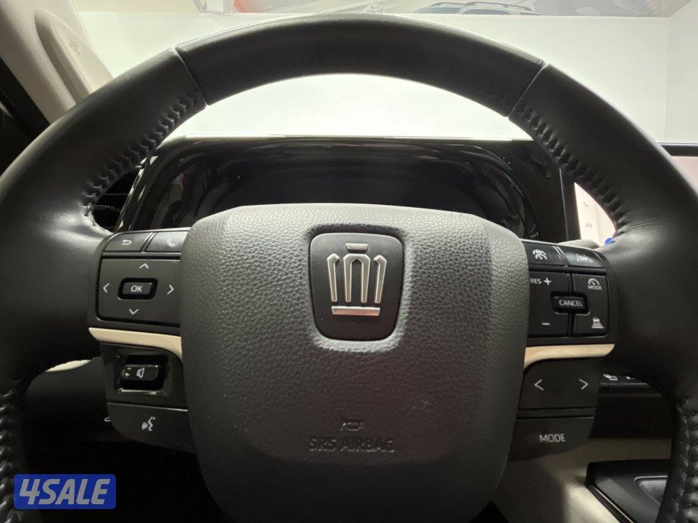 TOYOTA CROWN HYBRID7