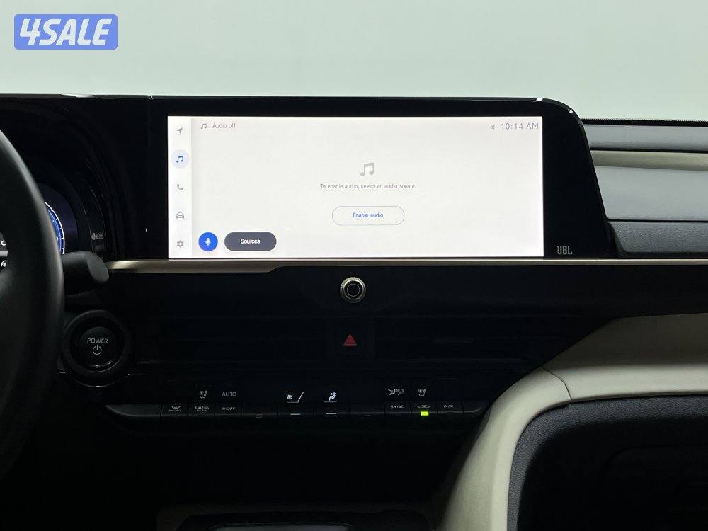 TOYOTA CROWN HYBRID13