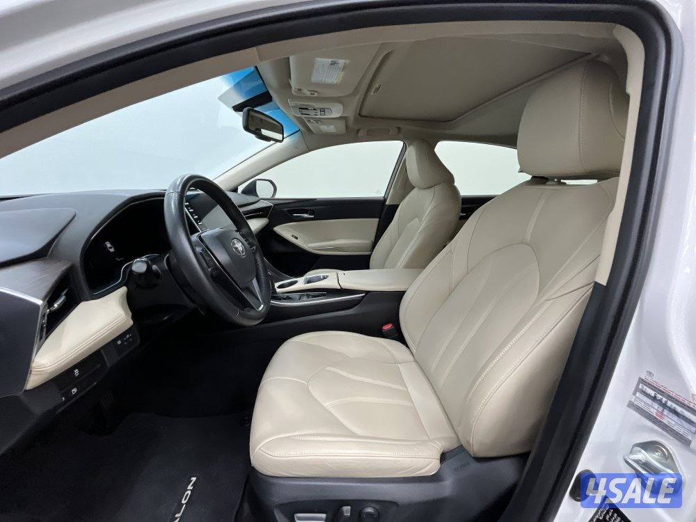 TOYOTA AVALON XLE MID OPTION4