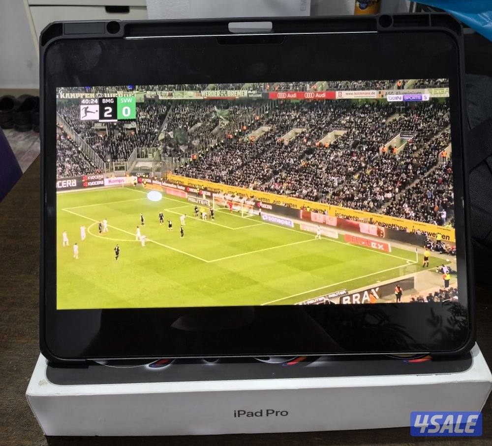 Ipad pro M4 13 inch, 256 giga ,battery 95%. Wifi only2