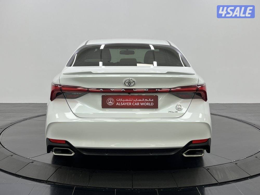 TOYOTA AVALON XLE MID OPTION8