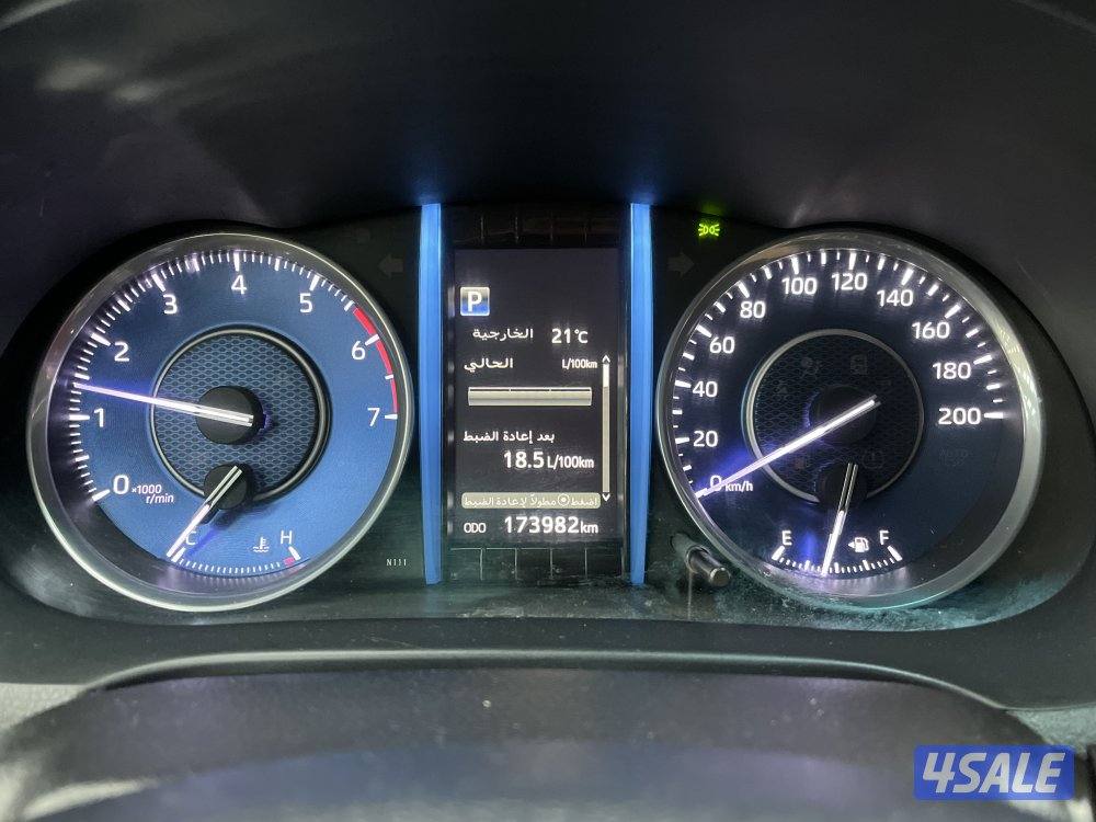 TOYOTA FORTUNER_N 4 CYL 4X2 MID OPTION6