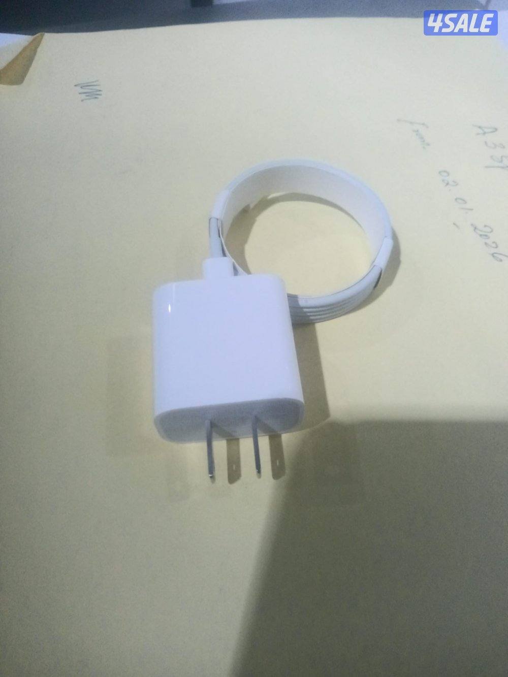 شاحن ابل امريكي 20وات برو ماكس اصلي جديد بالسريال نمبر2