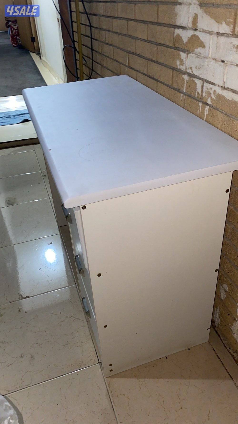 طاوله تصلح قيم او للدراسه0