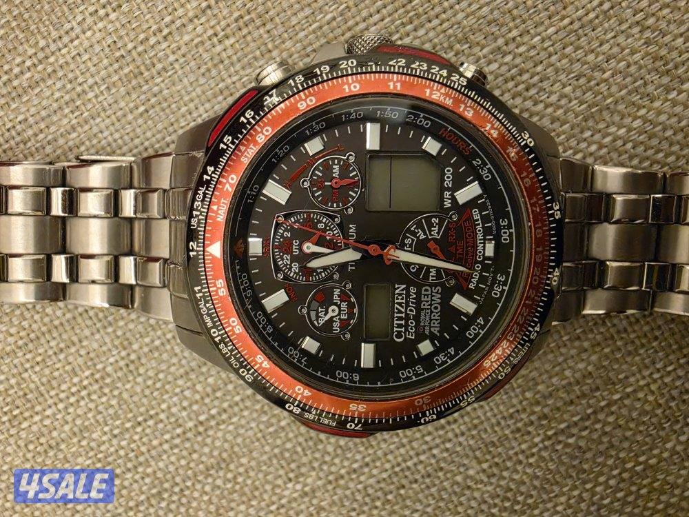 ساعة citizen red arrows4