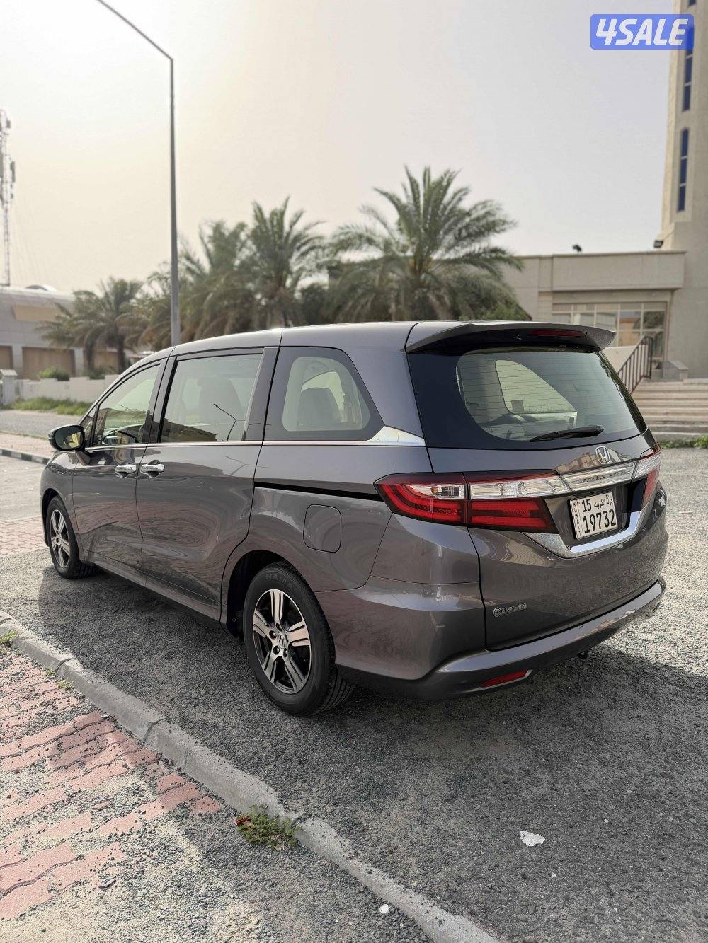 للبيع هوندا اوديسي صبغ وكاله2