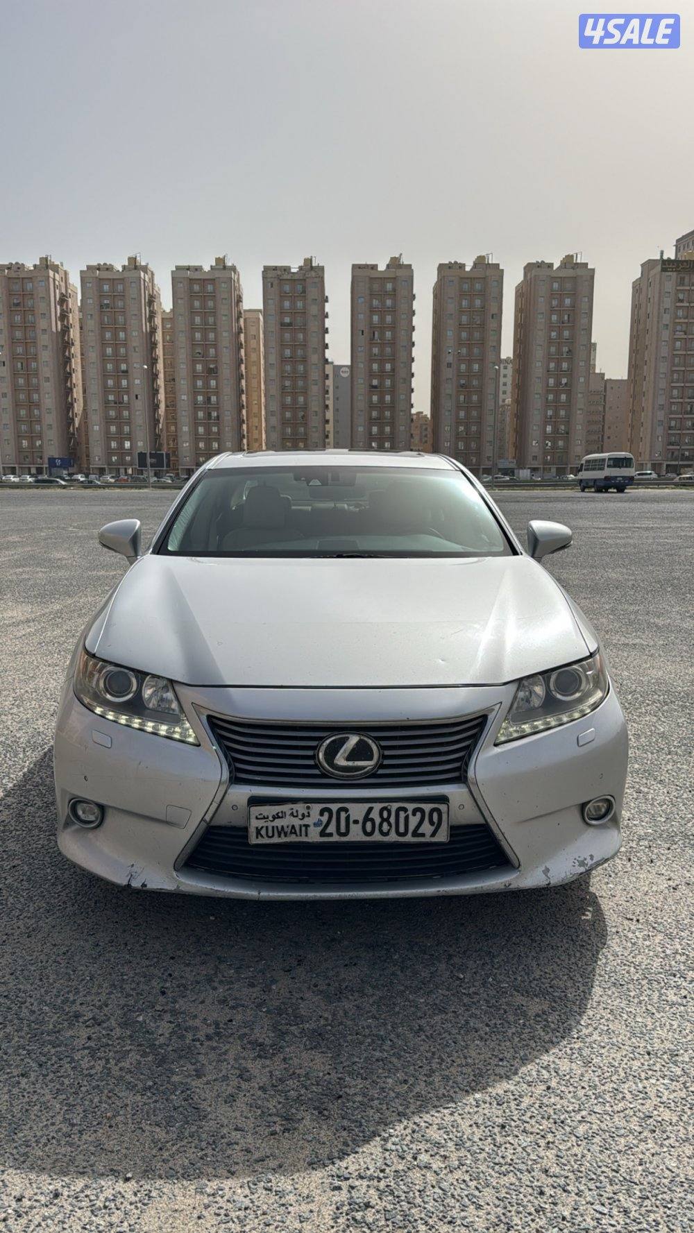 للبيع لكزسES350 شرط الفحص قير مكينه شاصي ماشي 385 رقم التواصل7