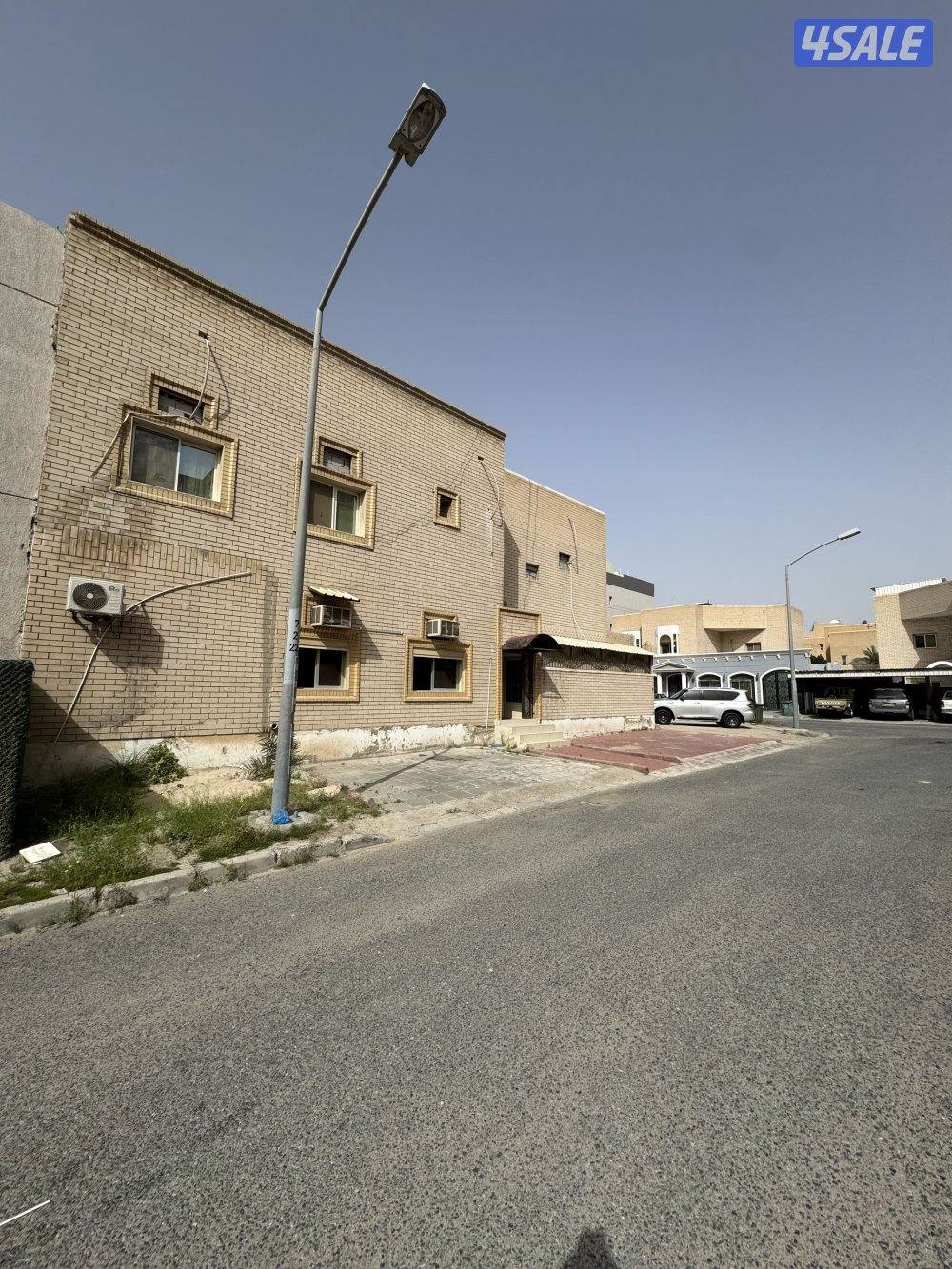 بيت في ام الهيمان للبدل مع قسيمه في صباح او الوفره7