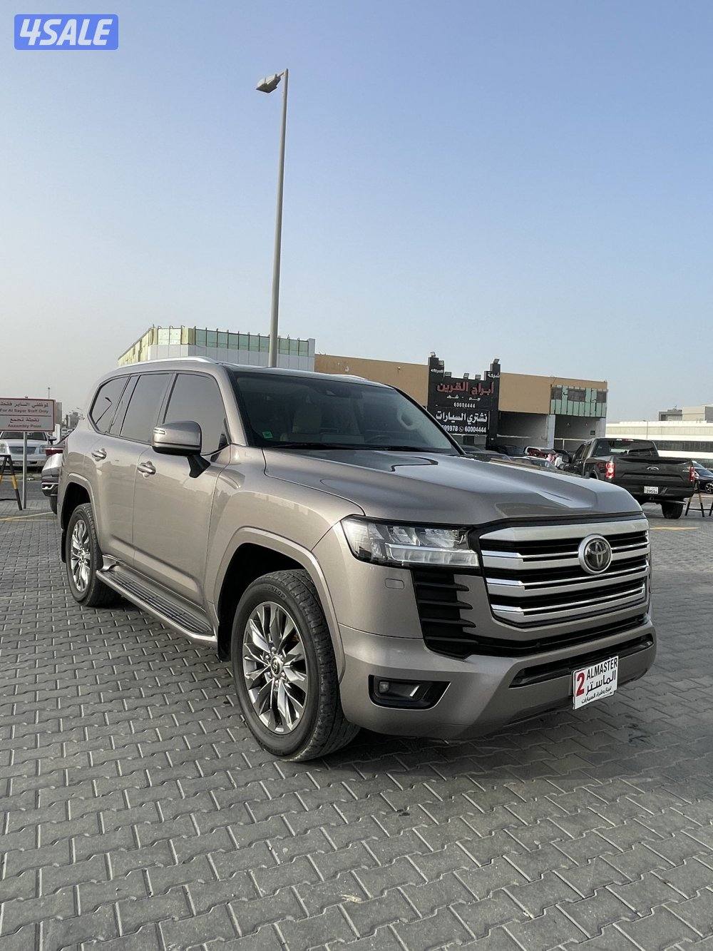 للبيع لاند كروزر GXR. ايرو موديل 2022 صبغ الوكاله1