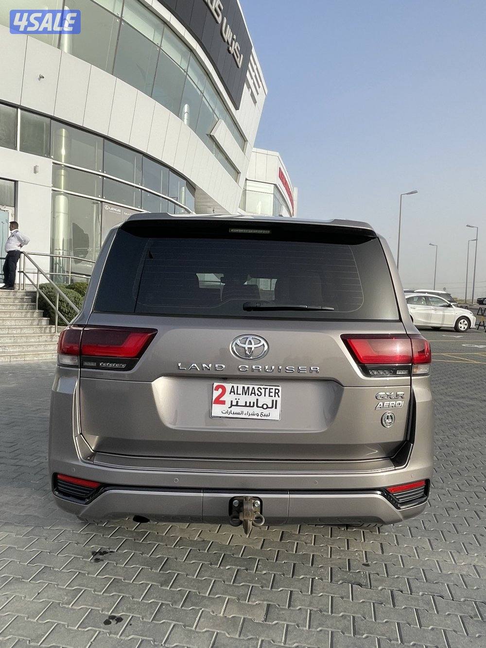 للبيع لاند كروزر GXR. ايرو موديل 2022 صبغ الوكاله2