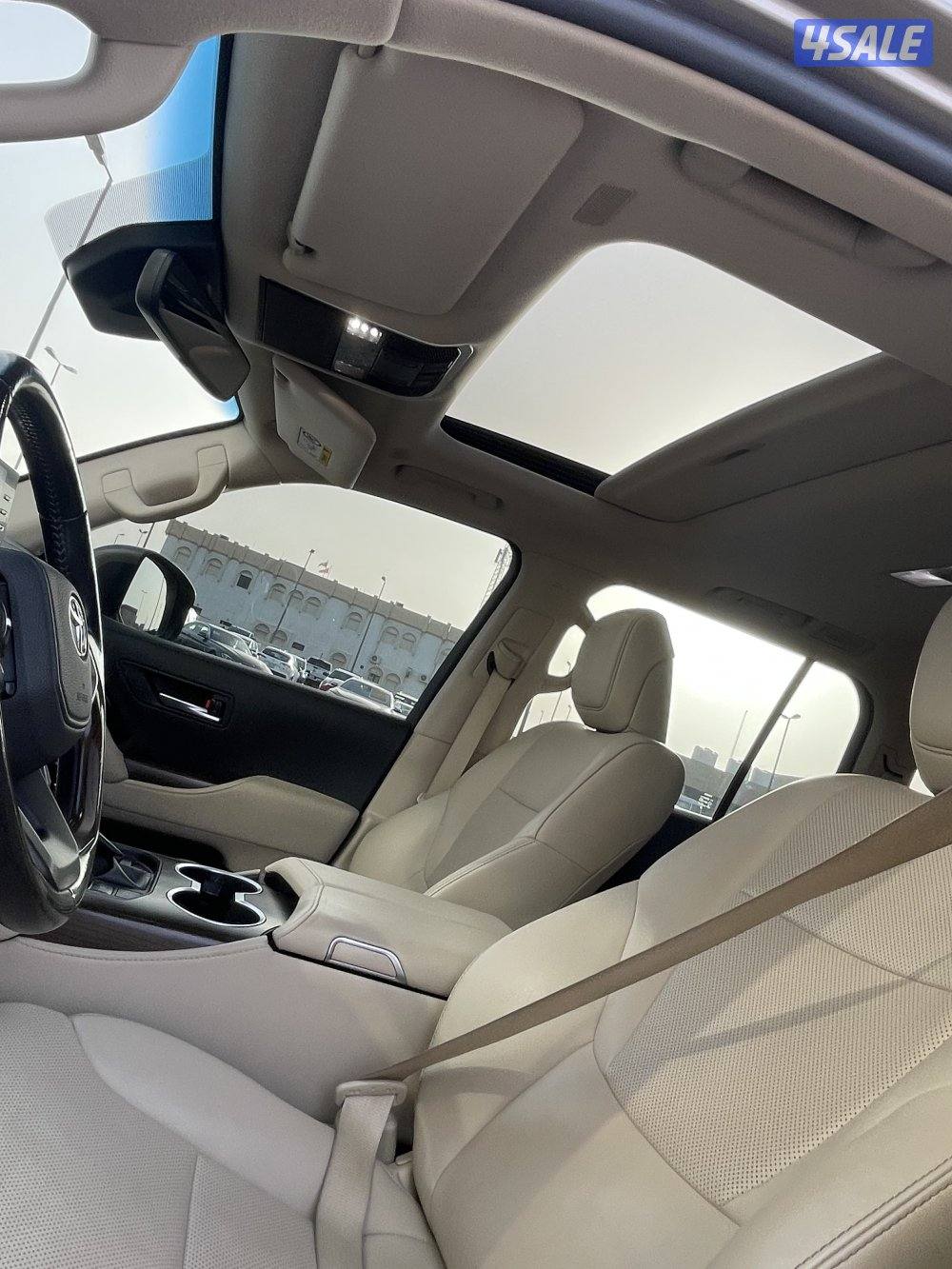 للبيع لاند كروزر GXR. ايرو موديل 2022 صبغ الوكاله9