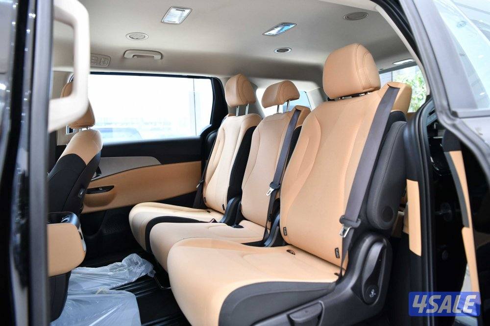 كيا كارنفال5