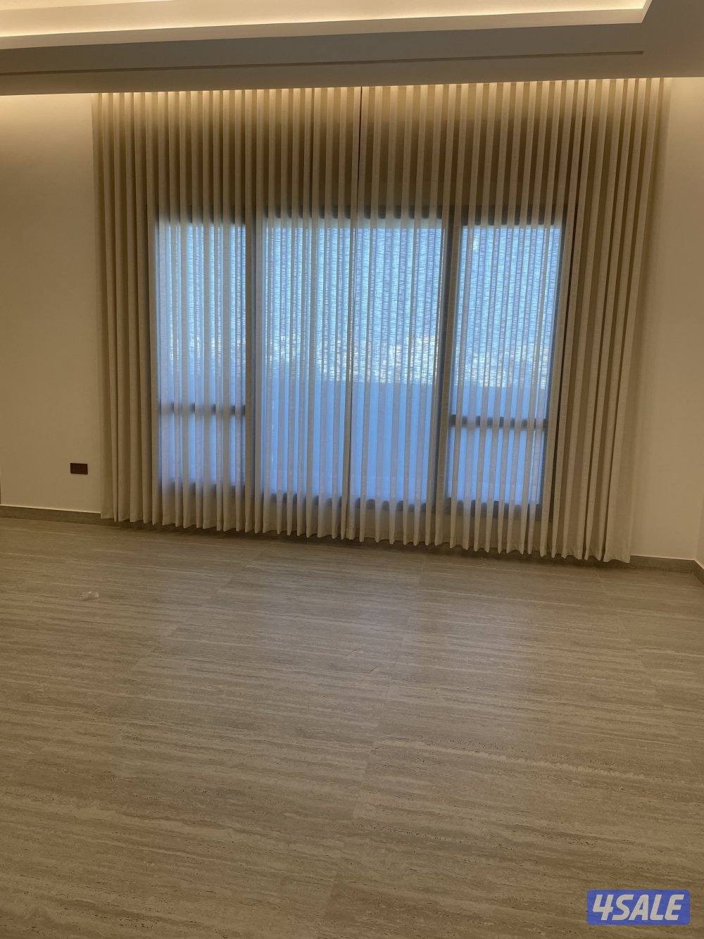 تفصيل مساند وسجاد وستائر رول وستاير فندقي1