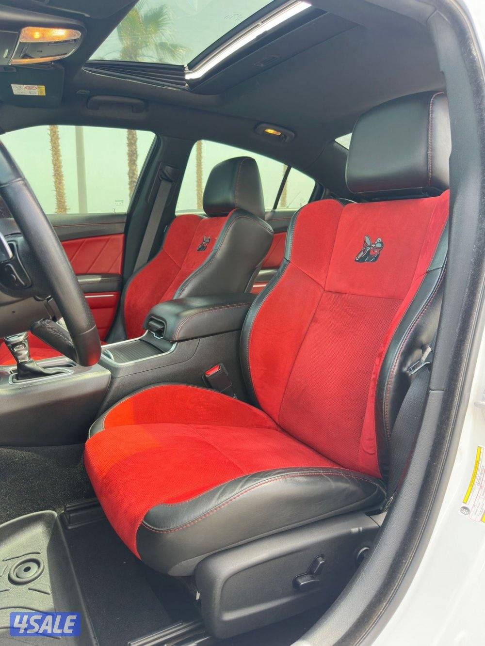 ماشيه ٦٦ الف - SRT8 6.4 - سكات باك15