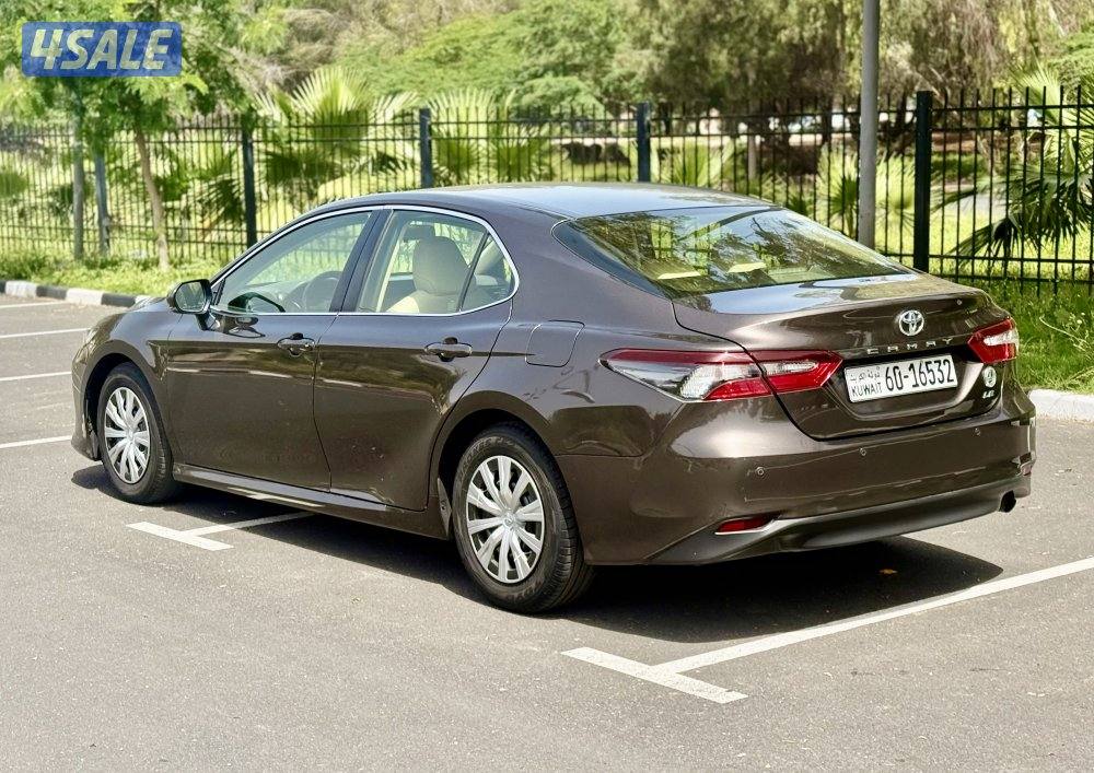 للبيع كامري 2021 عداد 42 الف بس1