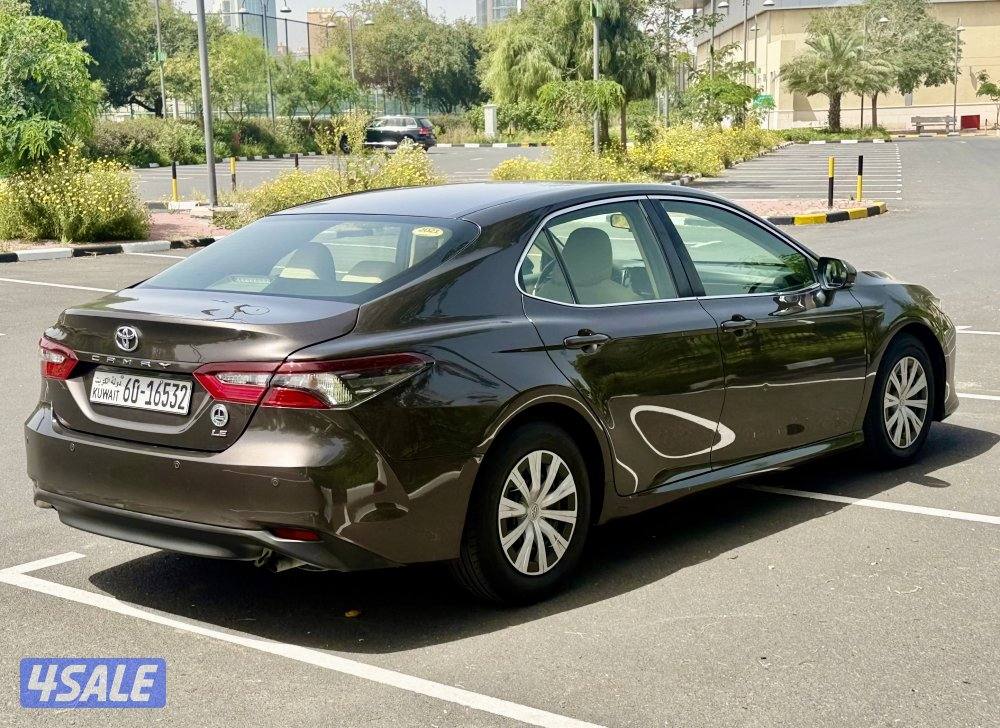 للبيع كامري 2021 عداد 42 الف بس4